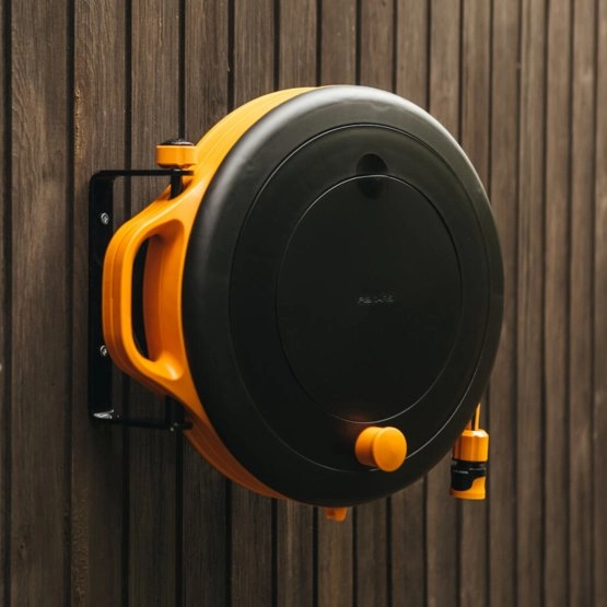 Fiskars 1020436Shlangi Ø3/8" (9 mm) 15 m bo'lgan g'altak va aksessuarlar to'plami narxi