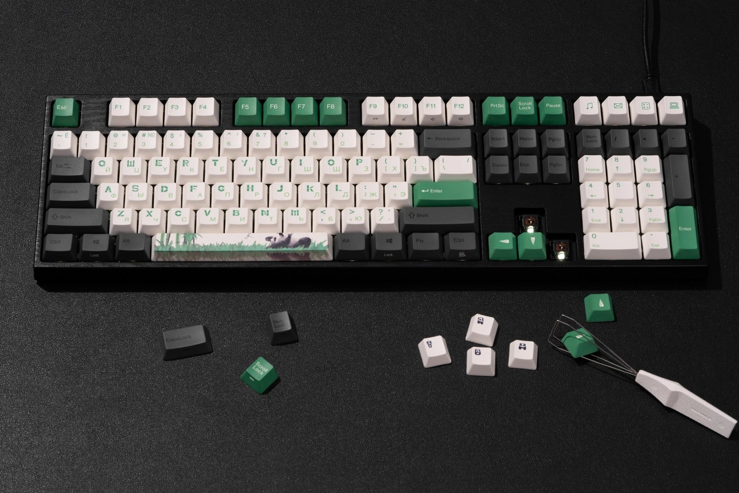 Varmilo VA108M Panda R2, Cherry MX Red klaviaturasi + sovg'aga sichqoncha gilamchasi bo'lib to'lash