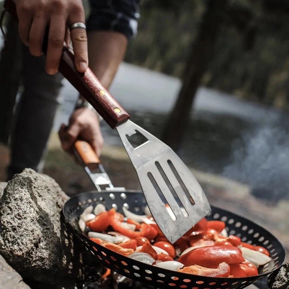 BoyScout oshxona kurakchasi (41 sm yog'och tutqichli zanglamaydigan po'latdan yasalgan, gril uchun) bo'lib to'lash