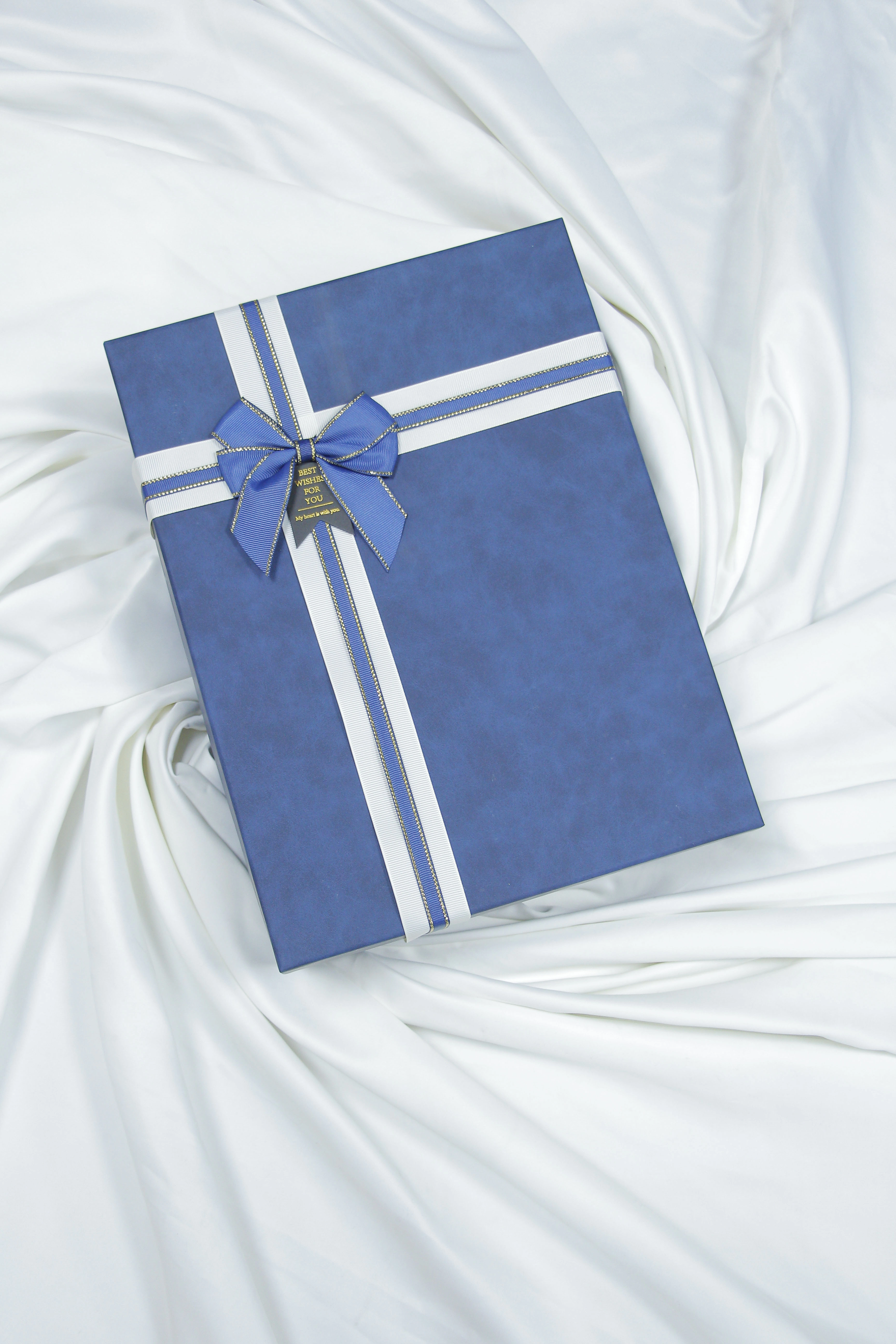 Sovg'a uchun to'plam. Ajoyib narx va yetkazib berish bepul. (319.000, Ajoyib bokal, Sovgʻabop quti) sotib olish