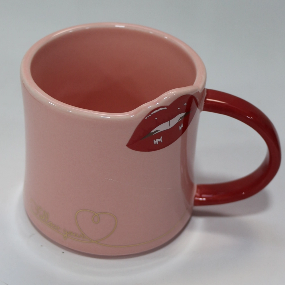 Кружка с ложкой и с блюдцем 250мл розовая рассрочка