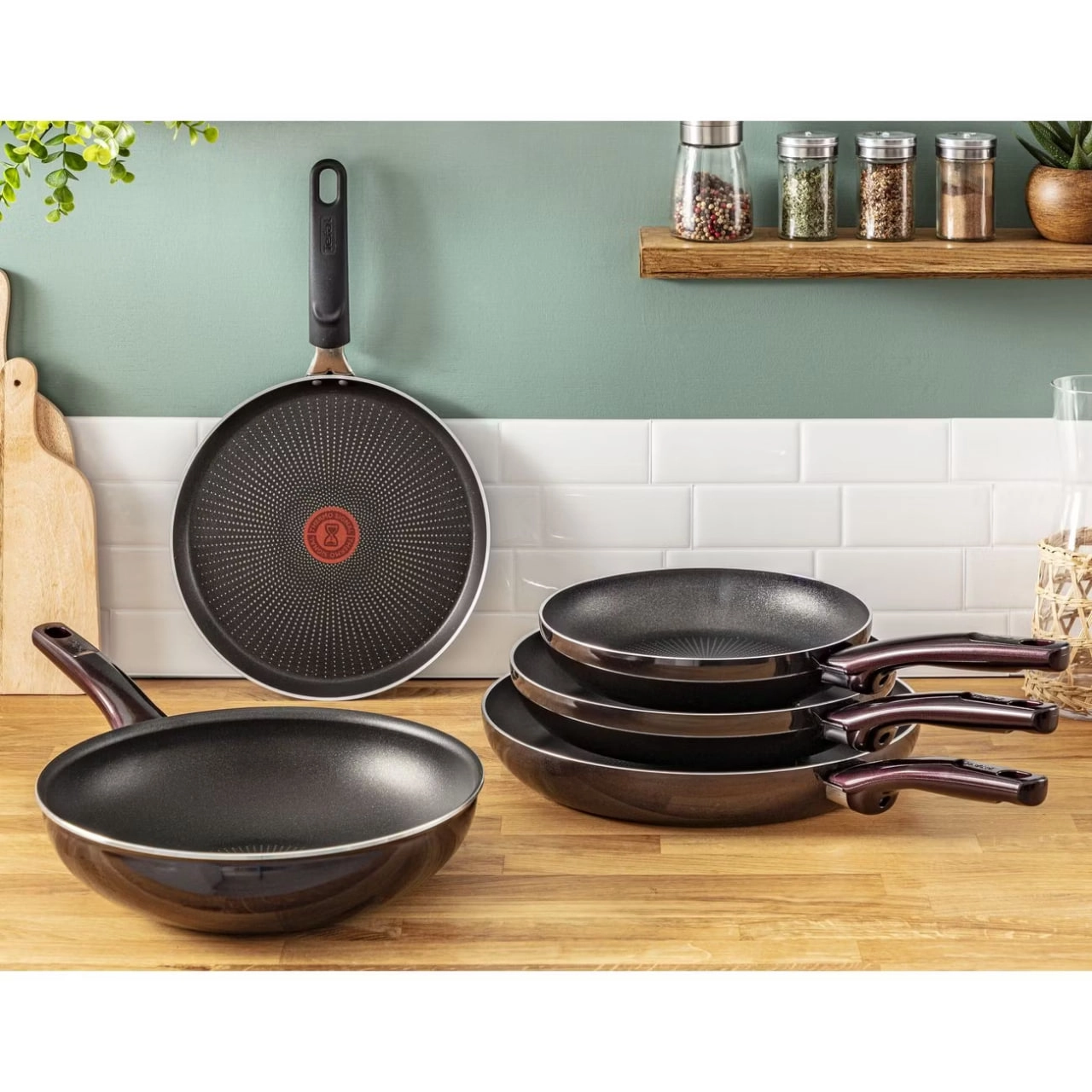 Tefal Resist Intense 24 sm D5220483 tovasi bo'lib to'lash