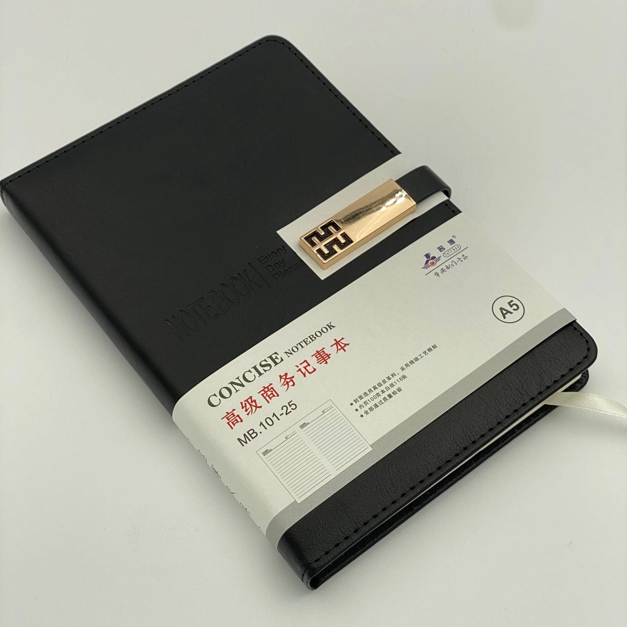 Concise MB.101-25 qora magnitli bloknoti (116 varaq) arzon