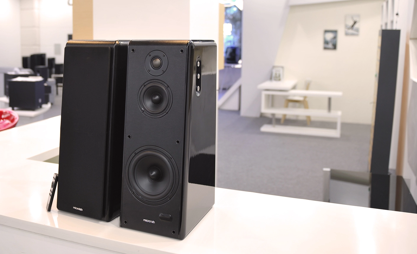 Microlab SOLO 19 Kompyuter akustikasi O'zbekistonda