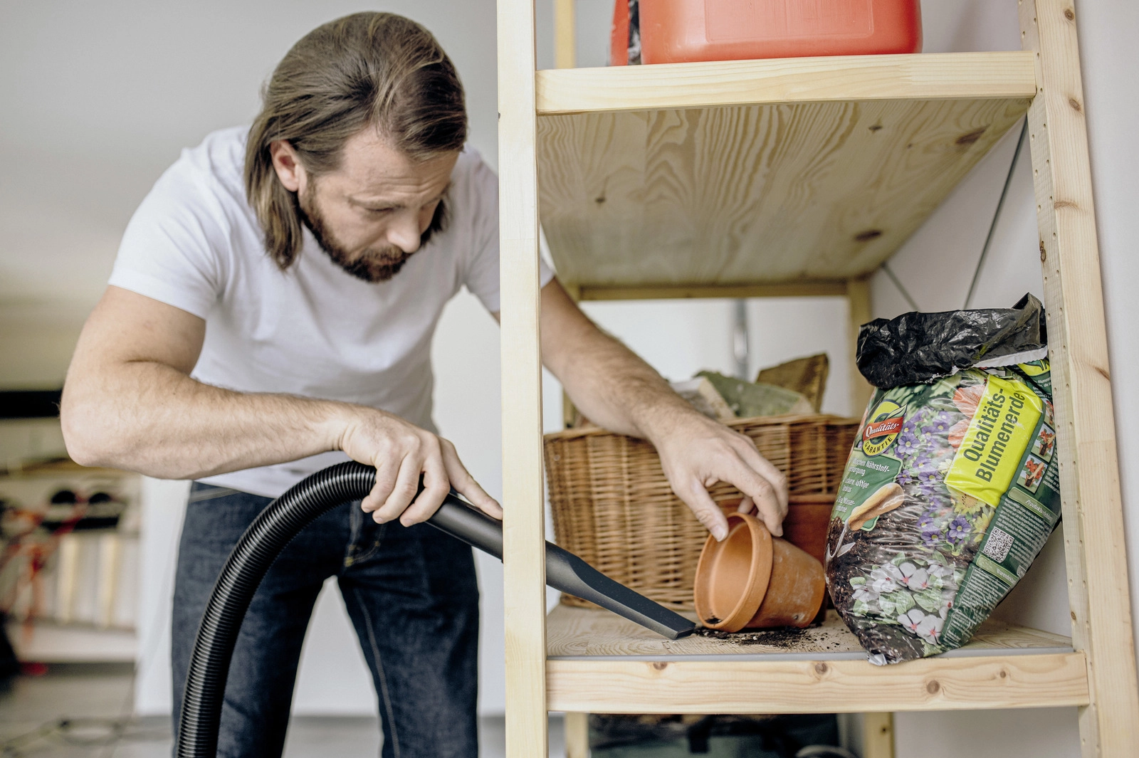 Karcher KWD 1 W V-12/2/18 xo‘jalik changyutgichi O'zbekistonda