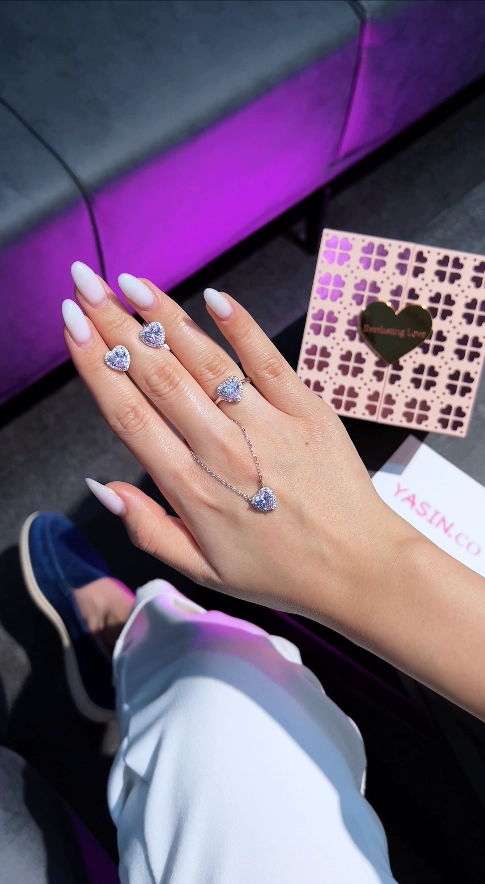 Коллекция украшений  Crystal heart недорого