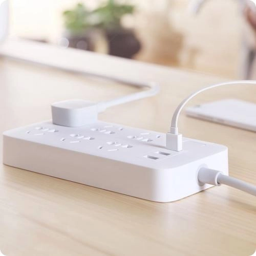 Xiaomi Mi Power Strip 6 (6 rozetkali, 1.8 m, 3 USB) White udliniteli - rasm №4 Xiaomi Mi Power Strip 6 (6 rozetkali, 1.8 m, 3 USB) White udliniteli O'zbekistonda