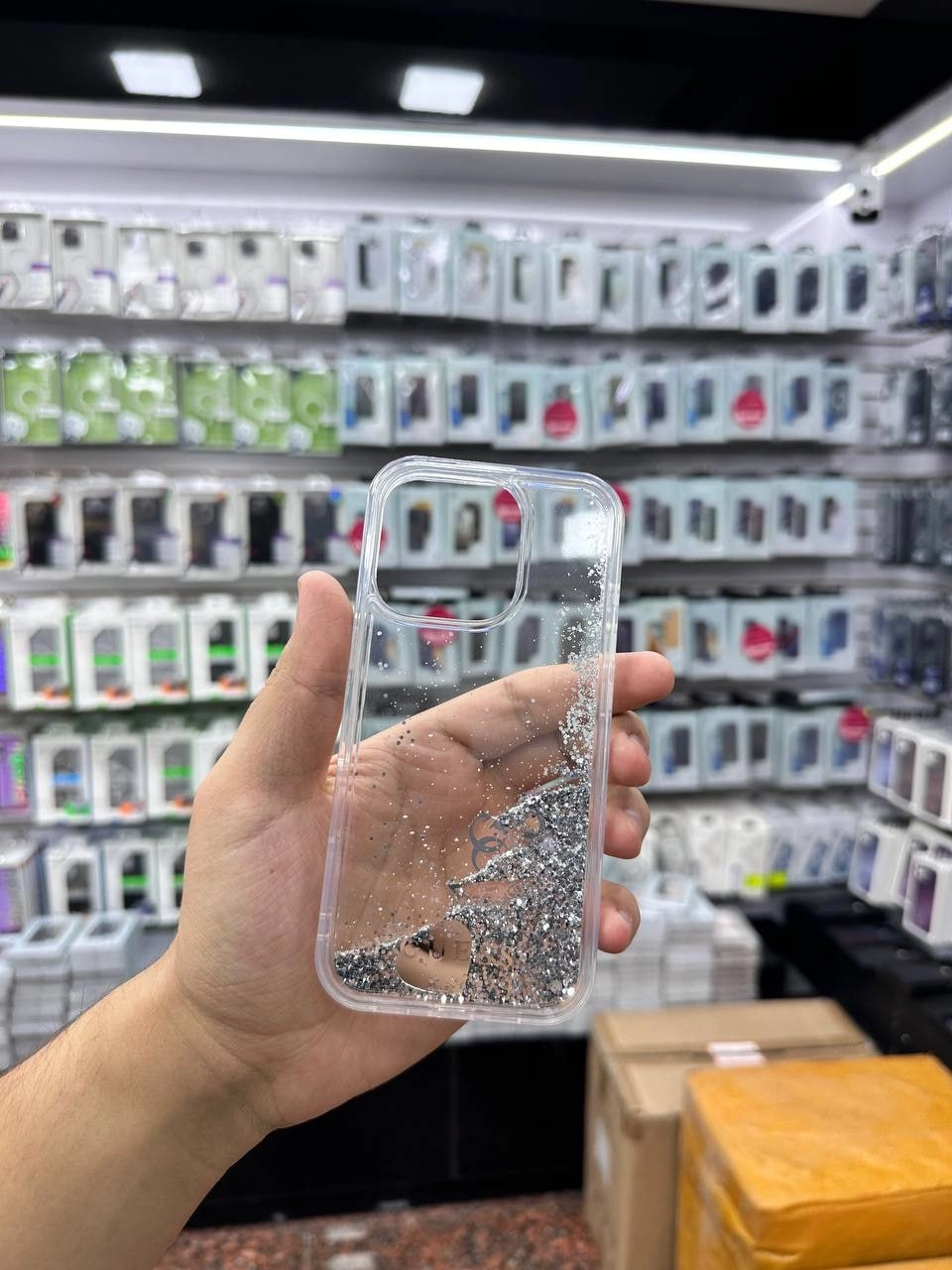 Чехол CG MOBILE Guess для Iphone 16 Pro рассрочка