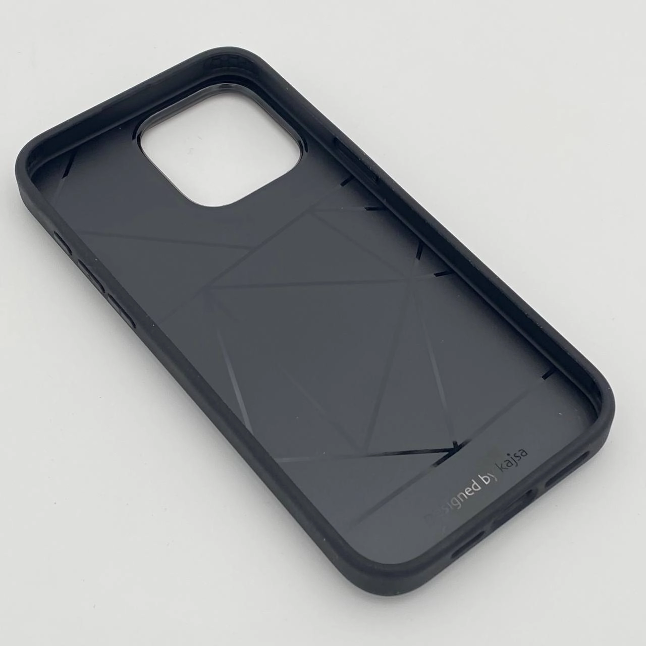 Чехол Kajsa Preppie Collection Origami для iPhone 15 Pro Max черный рассрочка