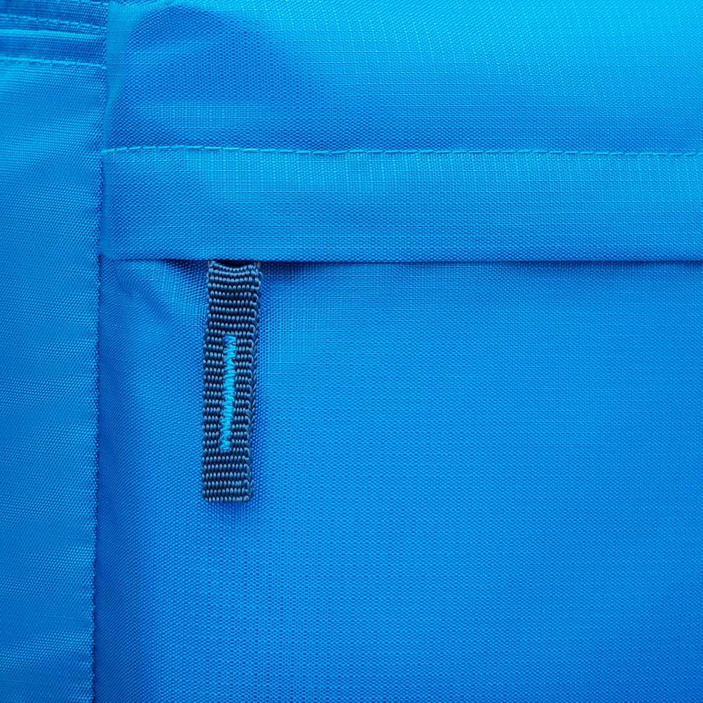 Легкий городской рюкзак RIVACASE 5561 светло-голубой 24 л характеристики