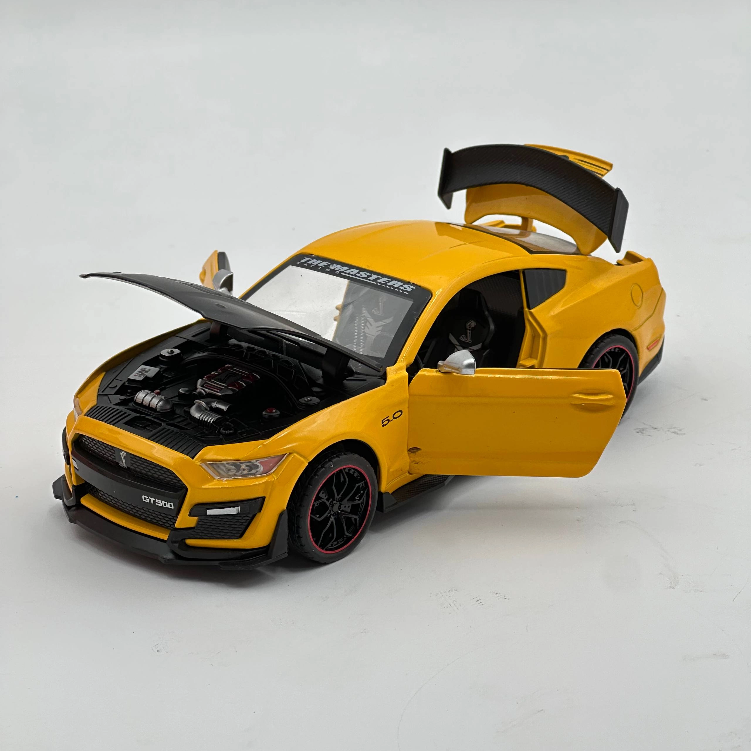 Ford Shelby GT500 o'yinchoq mashina modeli arzon