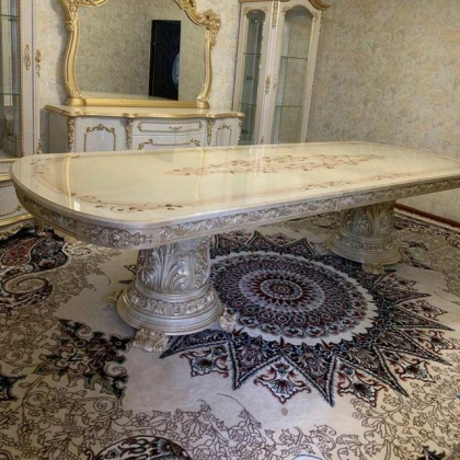 Стол гостиный