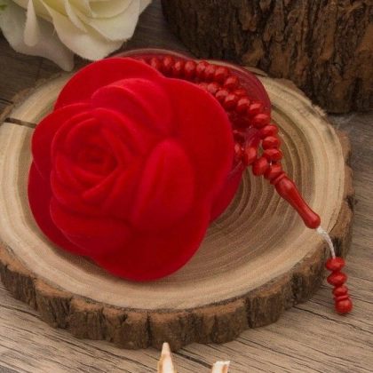 Иқро тасбеҳ ёнғоқли