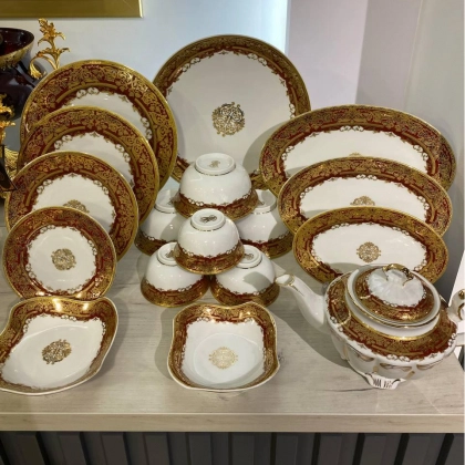 12 kishilik QUEEN chinni terma servizi (qizil, qora, yashil)