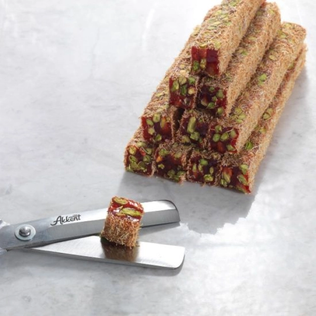 Malatya lokumi anor bilan, kadaif bilan qoplangan, 100 g