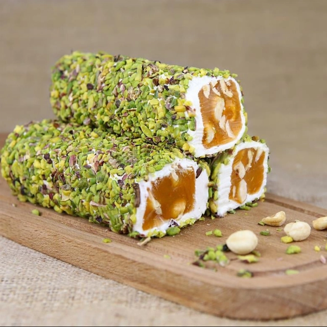 Делайт локум с апельсином и фундуком, покрытый фисташками, 300 г