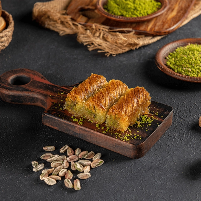 Burma uslubidagi kadaif shirinligi, 300 g