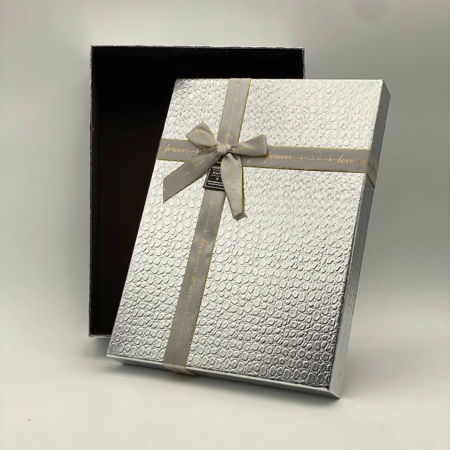 Подарочная коробка Серебристый, Средний (29 &times; 21 &times; 9 см)