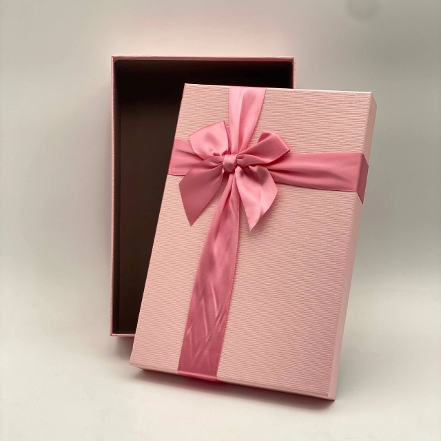 Sovg'a uchun quti pushti, O'rtacha (30 &times; 20 &times; 10 sm)