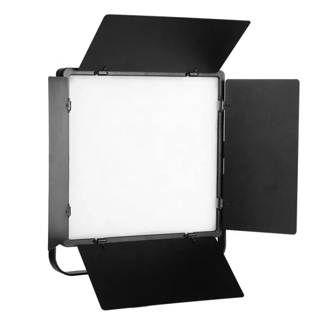 Varicolor Pro LED 900RGB svetodiodli yoritish paneli